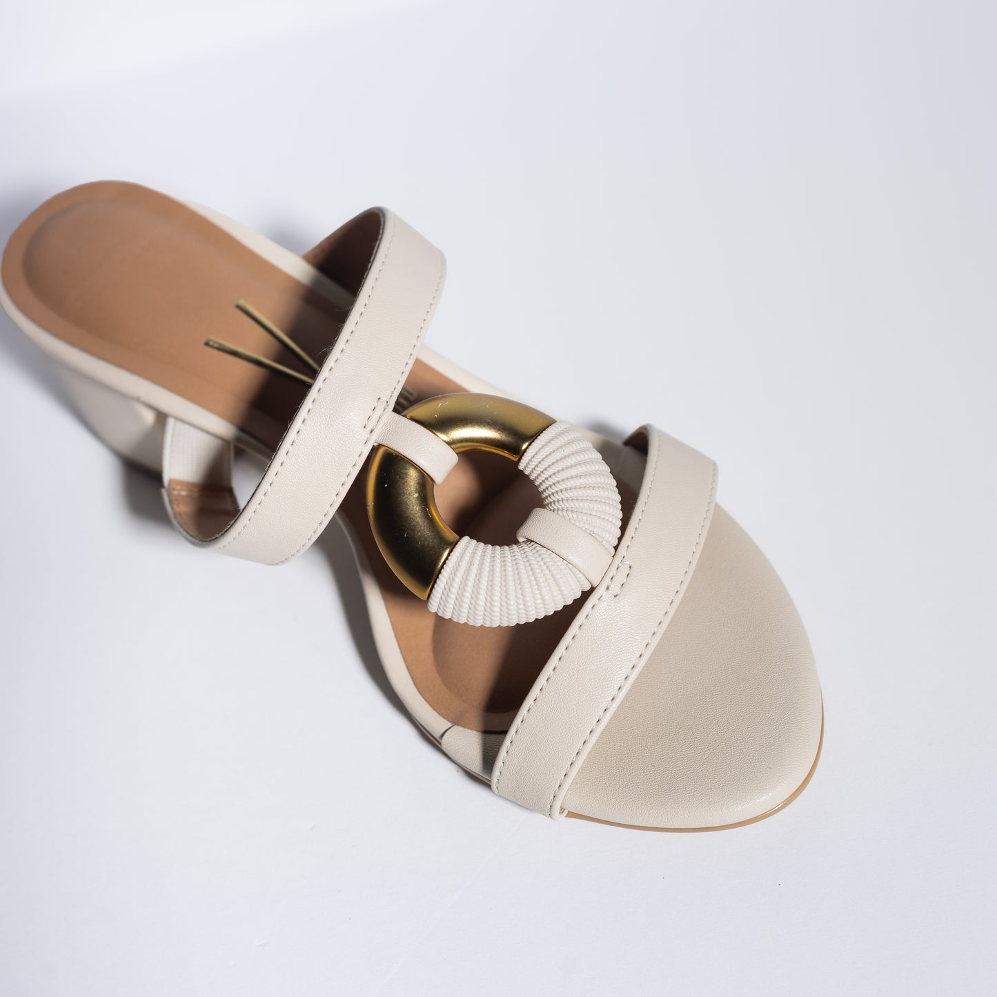 ELDO SANDAL HEELS