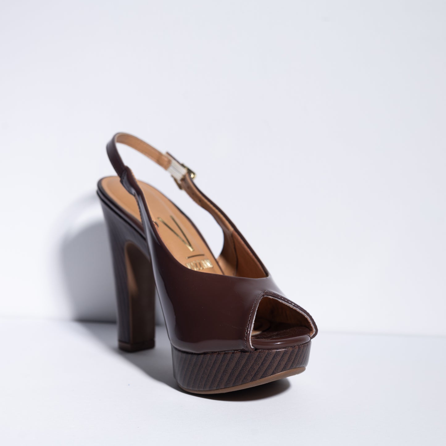 BROWN HEELS