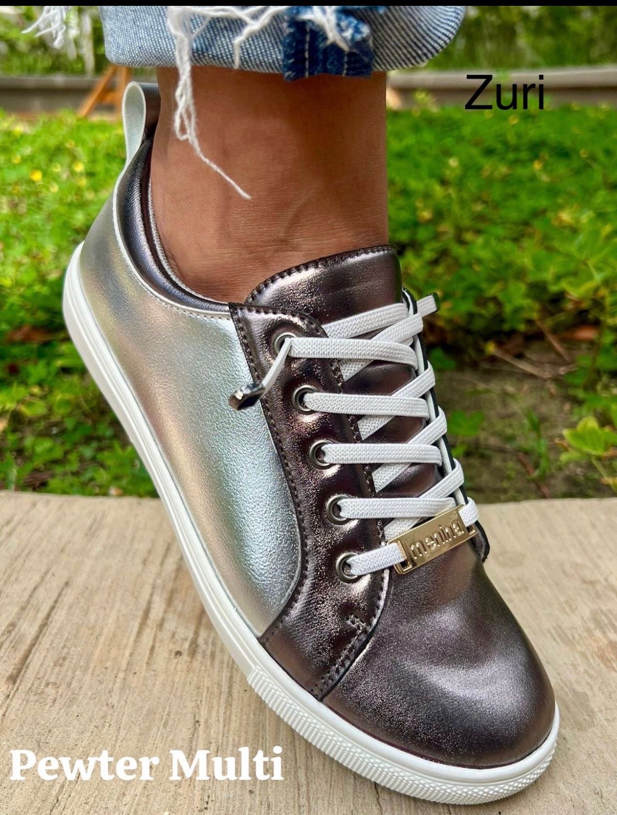 Menina Tenis Zuri