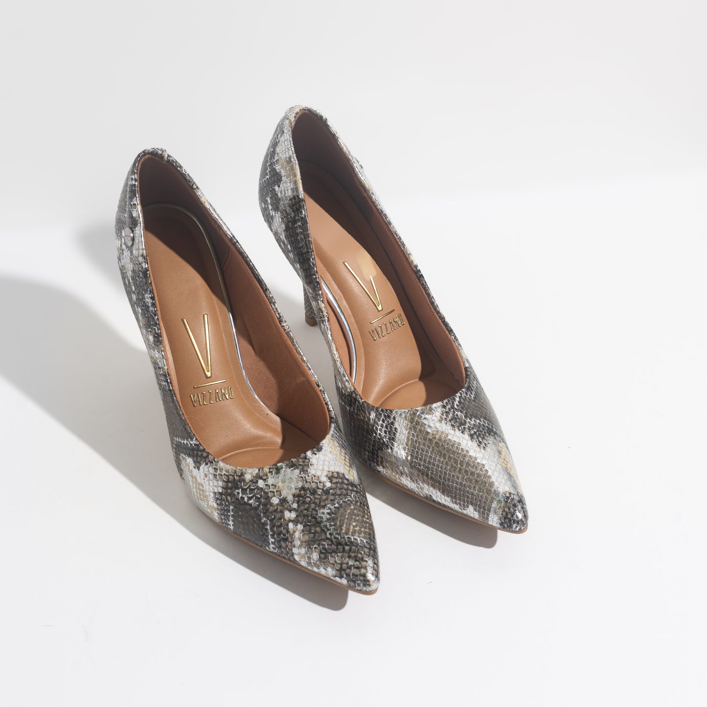 LEVOY HEELS