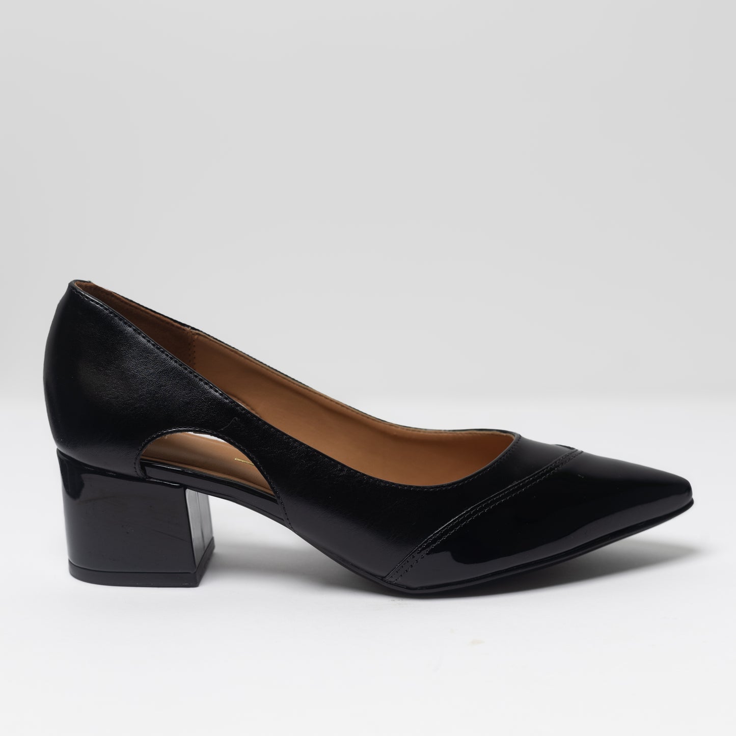 VARO FLAT
