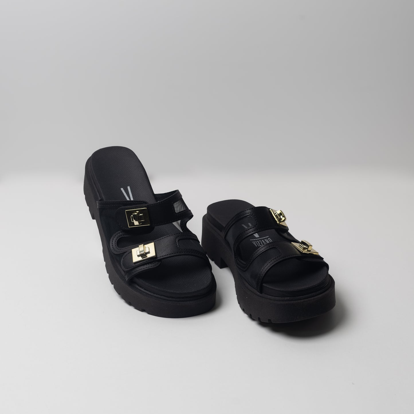 CORU SANDALS