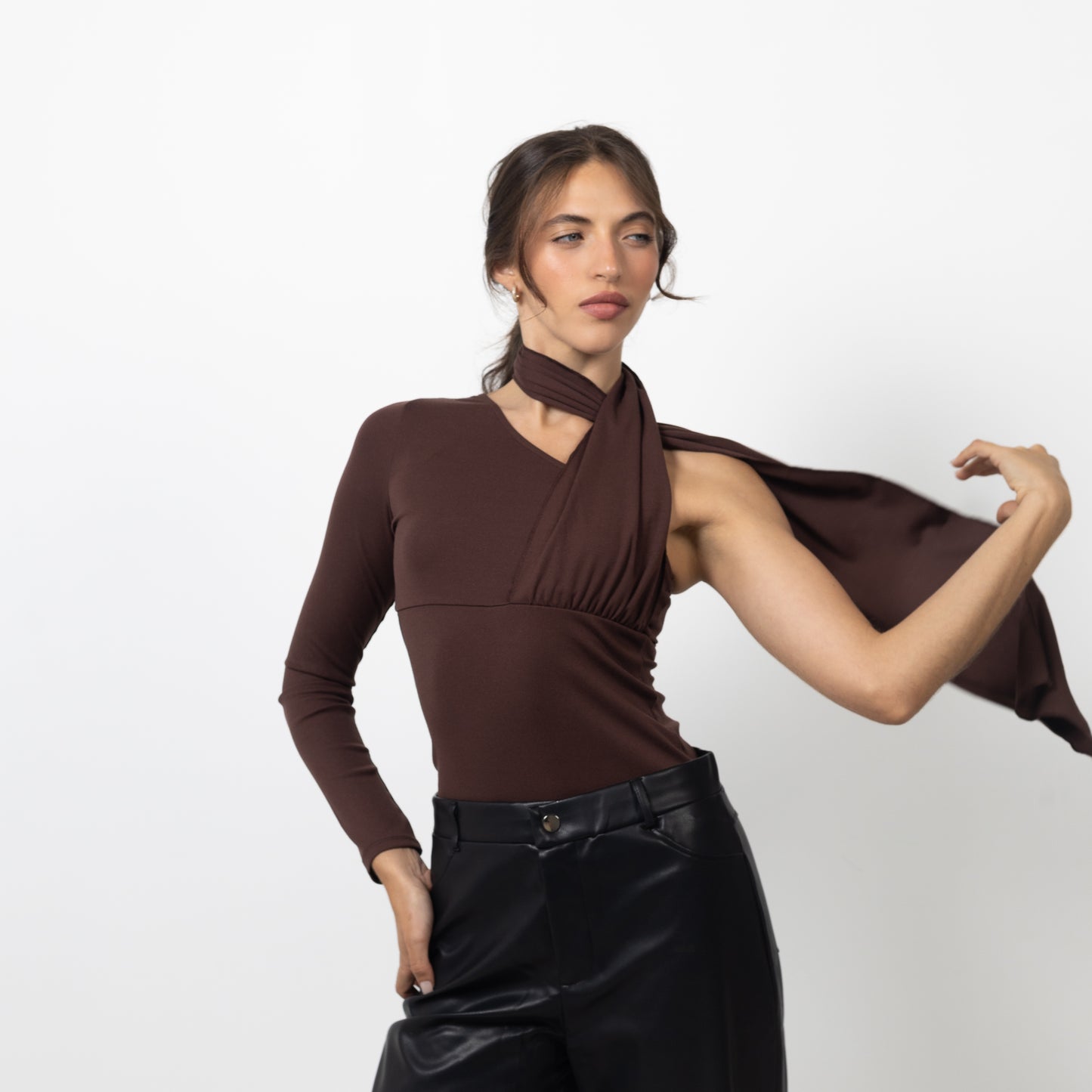 SCARLET TOP