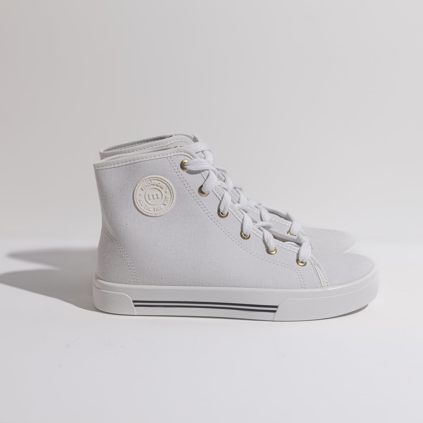 RAVEN | OFF WHITE